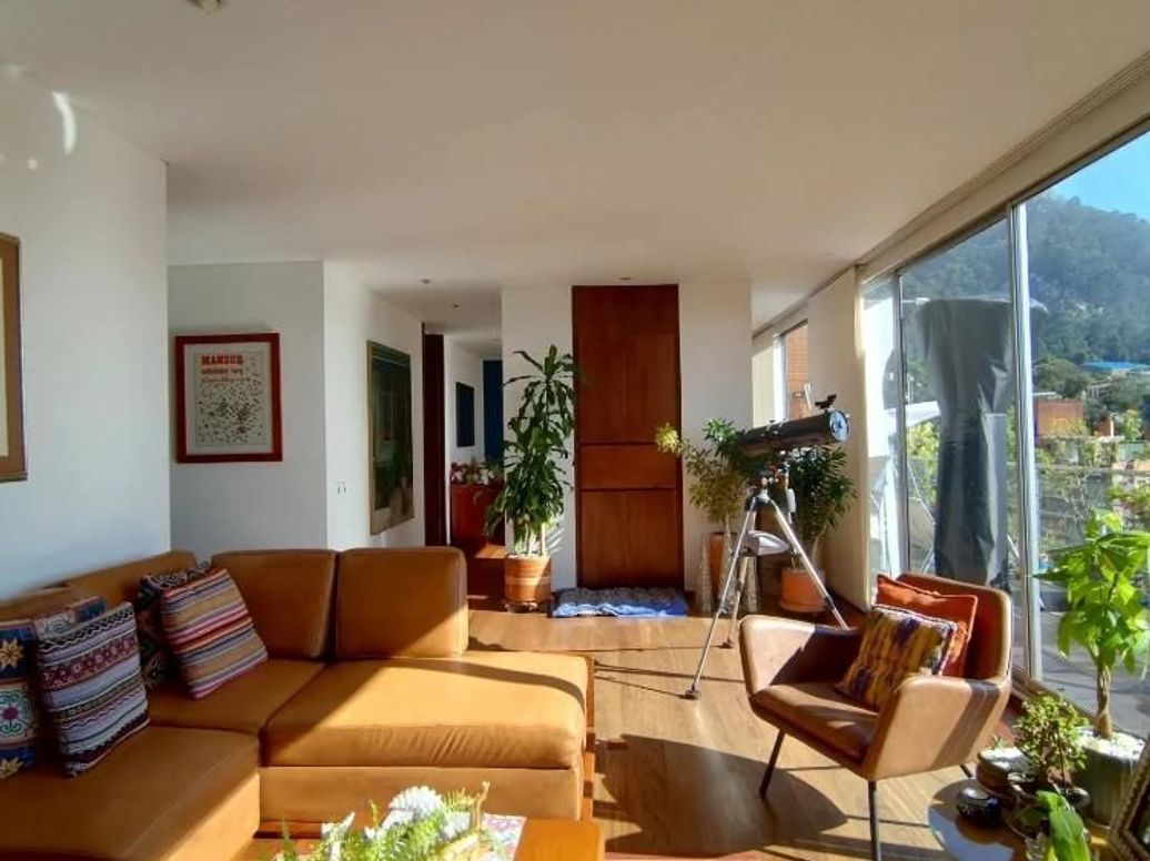 Apartamento de 2 alcobas en arriendo en Bellavista, Bogotá, 156 m² · foto 3 de 19