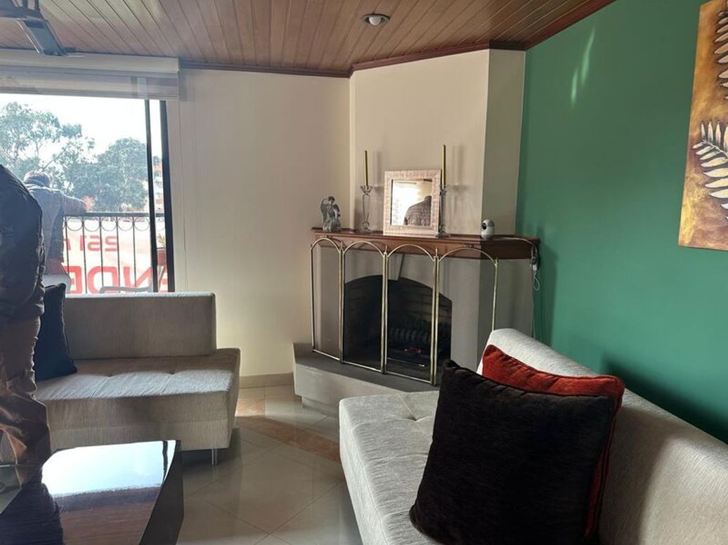 Apartamento de 4 alcobas en venta en Cr. Puerto Madero, Bogotá, 261 m² · foto 2 de 20