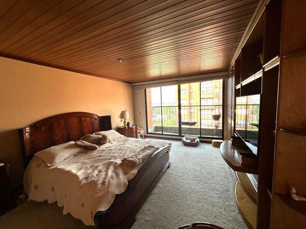 Apartamento de 4 alcobas en venta en Cr. Puerto Madero, Bogotá, 261 m² · foto 7 de 20