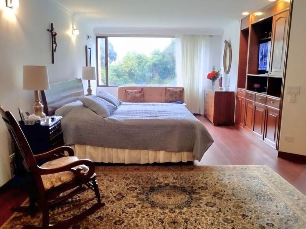 Apartamento de 3 alcobas en venta en Cerros De Santa Barbara, Bogotá, 276 m² · foto 10 de 14