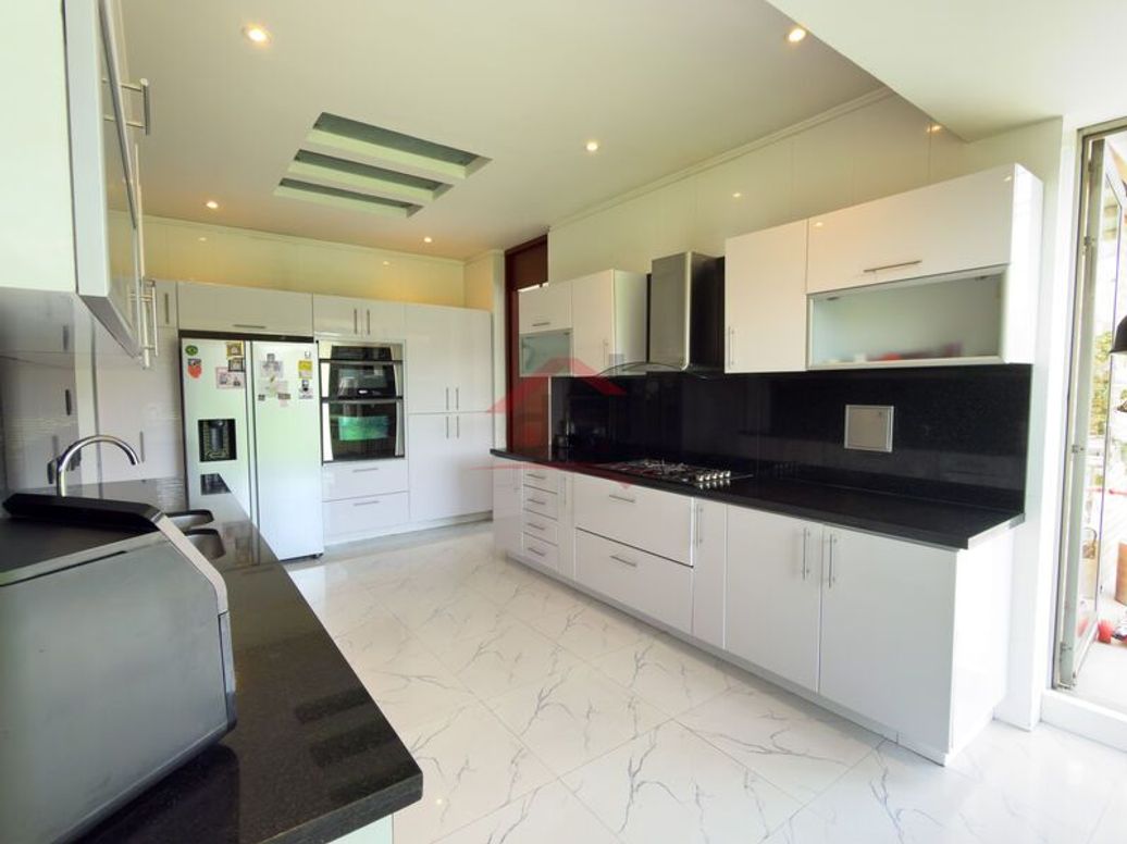 Casa de 4 alcobas en venta en Casa Blanca, Bogotá, 328 m² · foto 9 de 20