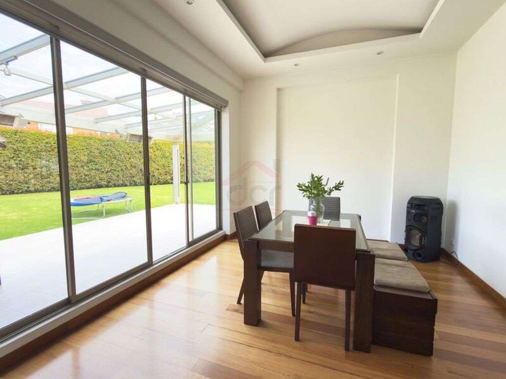 Casa de 4 alcobas en venta en Casa Blanca, Bogotá, 328 m² · foto 7 de 20