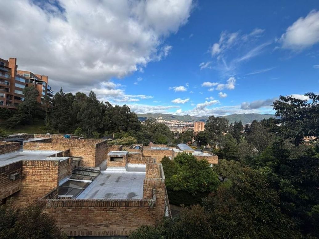 Casa de 4 alcobas en venta en Niza Suba, Bogotá, 472 m² · foto 2 de 20