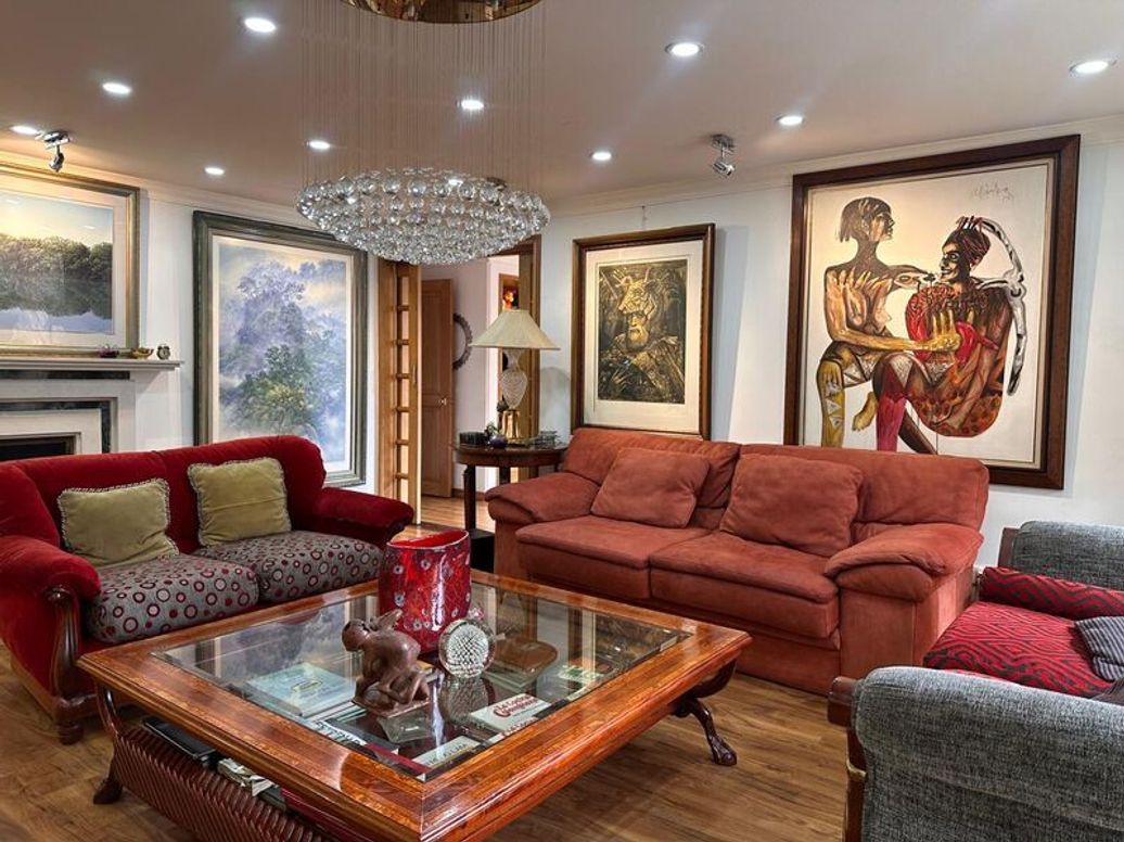 Apartamento de 4 alcobas en venta en Los Rosales, Bogotá, 284 m² · foto 7 de 20
