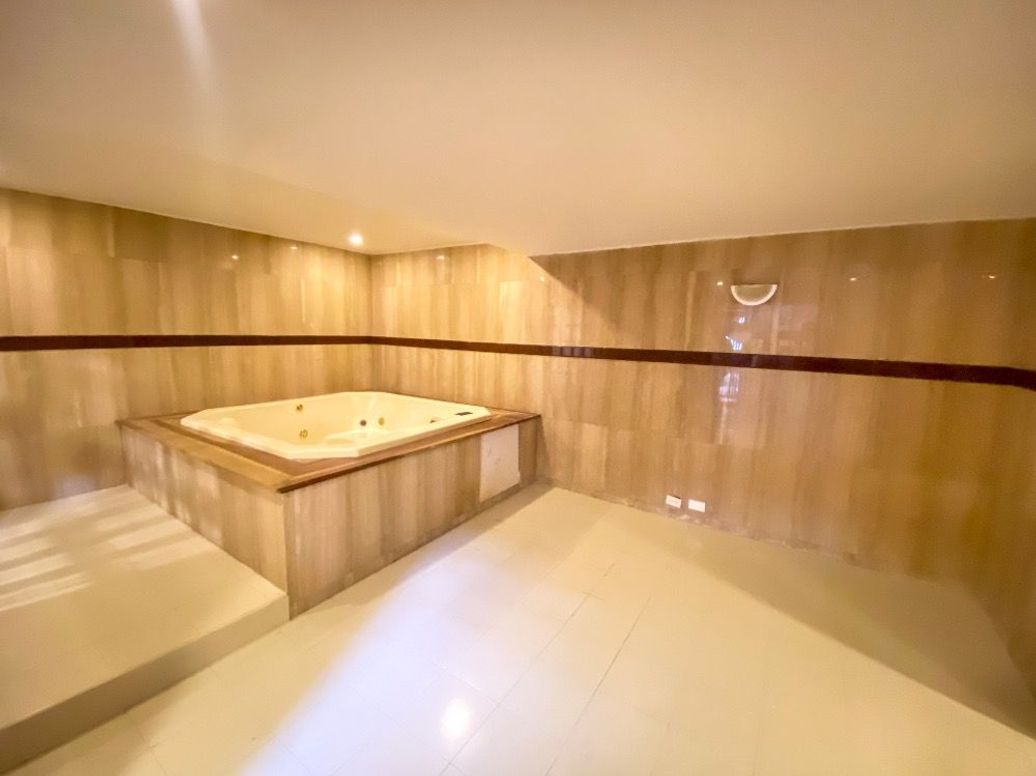Casa de 5 alcobas en venta en A.S.D., Bogotá, 580 m² · foto 12 de 20