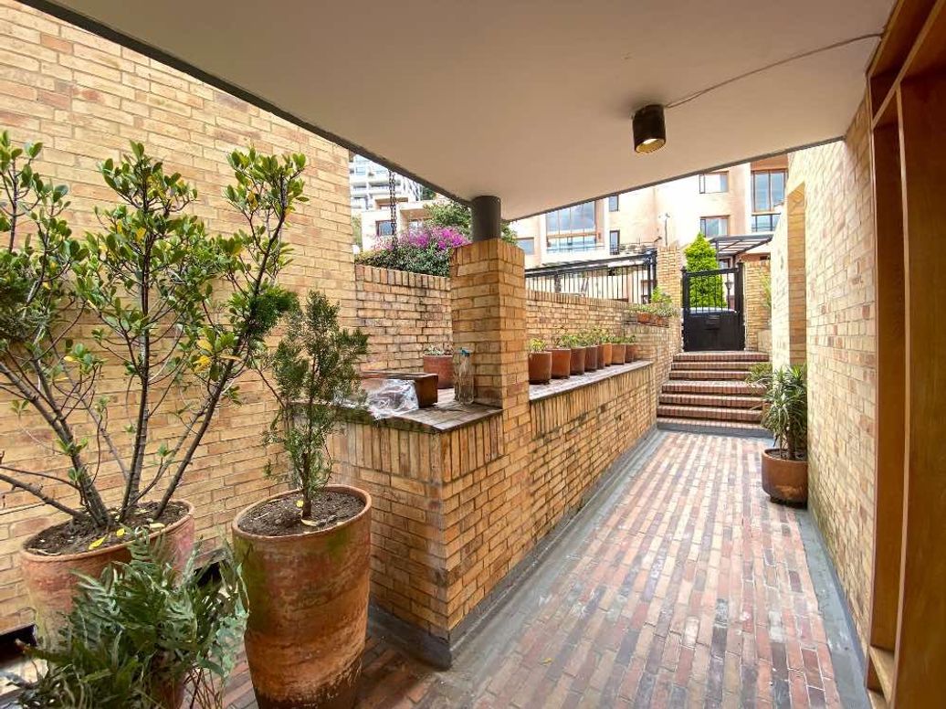 Casa de 5 alcobas en venta en A.S.D., Bogotá, 580 m² · foto 5 de 20