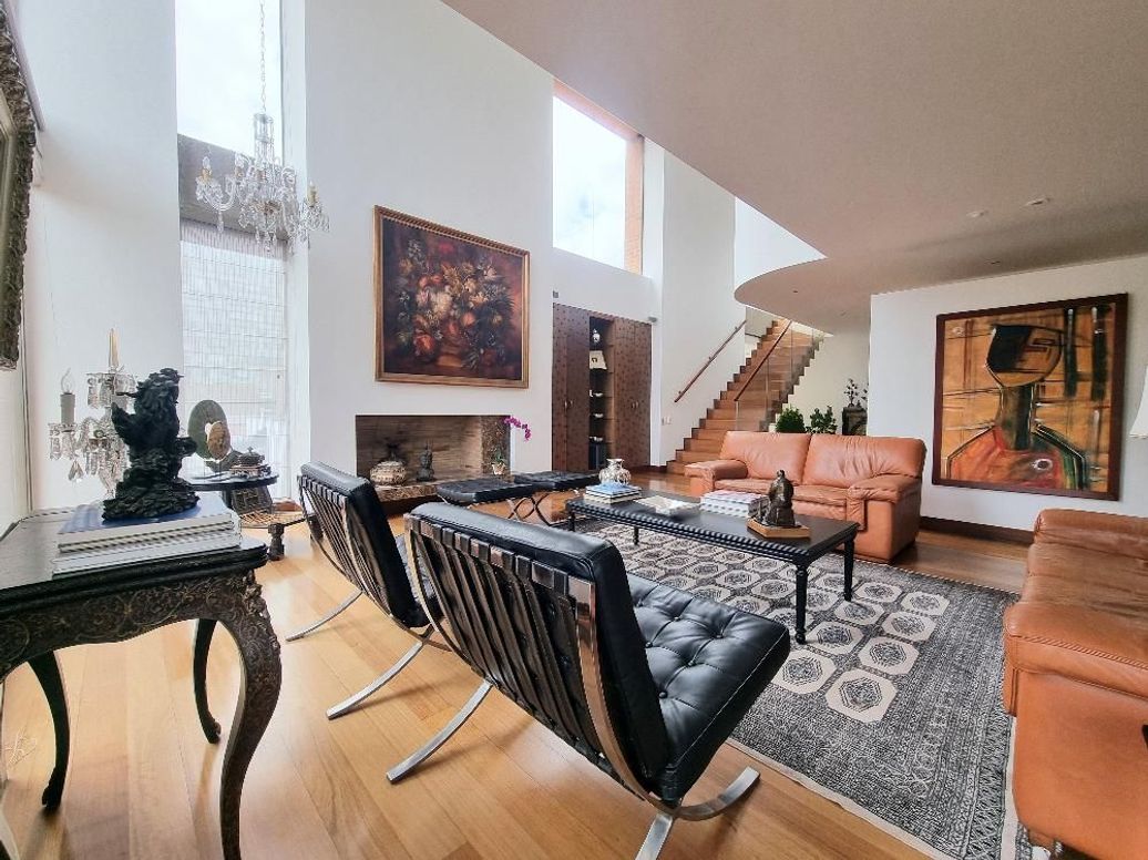 Apartamento de 4 alcobas en venta en El Retiro, Bogotá, 342 m² · foto 4 de 20