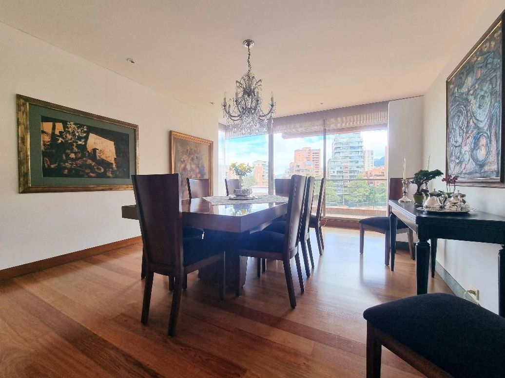 Apartamento de 4 alcobas en venta en El Retiro, Bogotá, 342 m² · foto 10 de 20