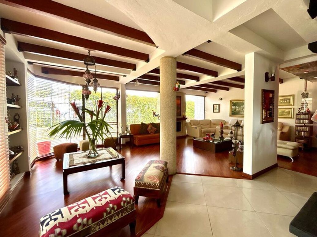 Casa de 4 alcobas en venta en Bosque De Pinos, Bogotá, 246 m² · foto 10 de 20