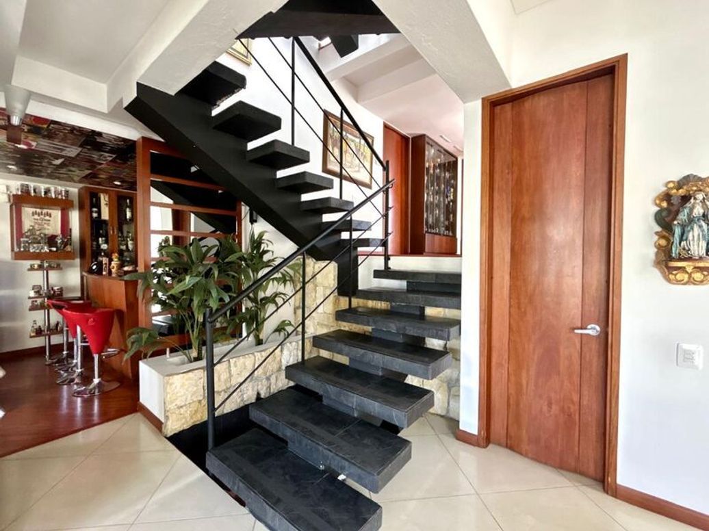 Casa de 4 alcobas en venta en Bosque De Pinos, Bogotá, 246 m² · foto 5 de 20