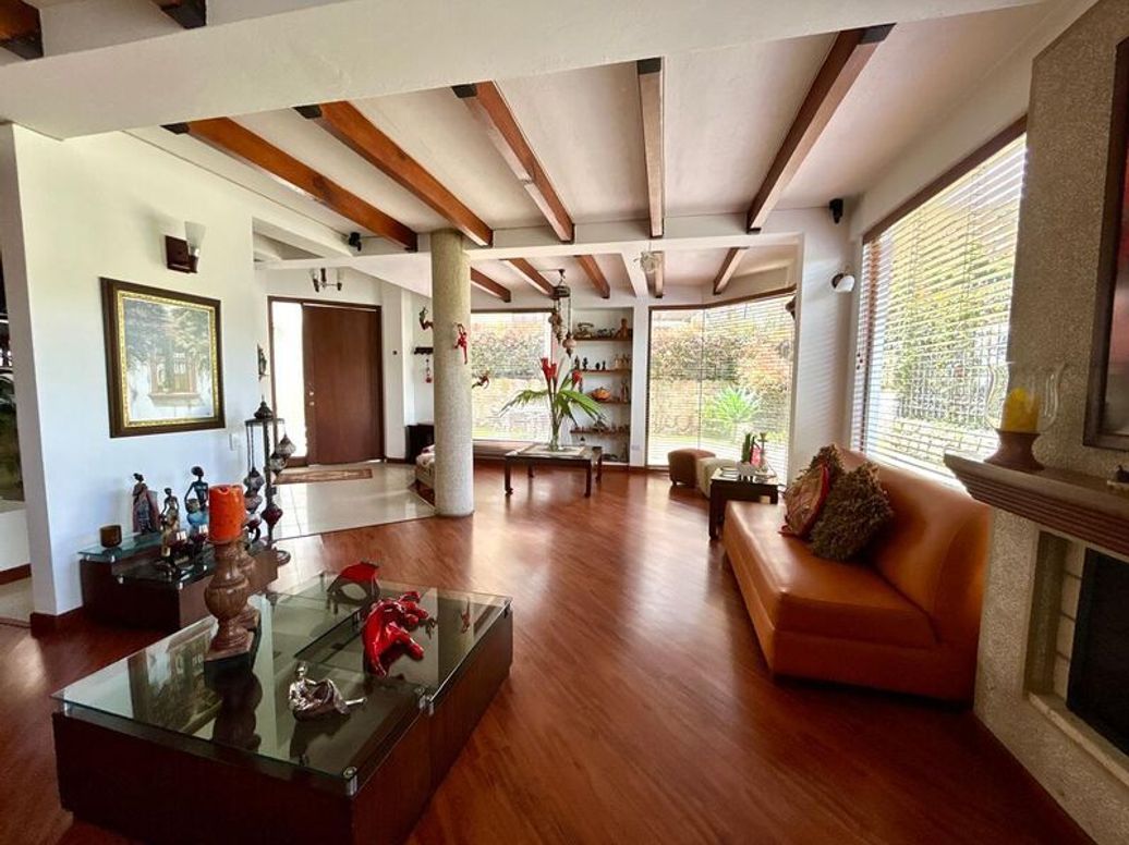 Casa de 4 alcobas en venta en Bosque De Pinos, Bogotá, 246 m² · foto 8 de 20
