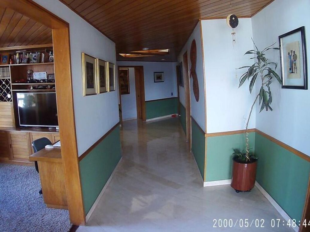 Apartamento de 3 alcobas en arriendo en Santa Barbara Central, Bogotá, 168 m² · foto 3 de 17