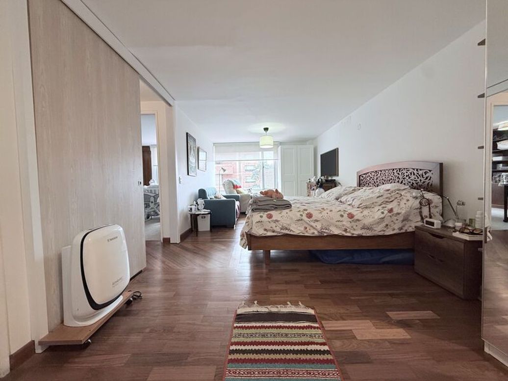 Apartamento de 2 alcobas en venta en Los Rosales, Bogotá, 125 m² · foto 12 de 20