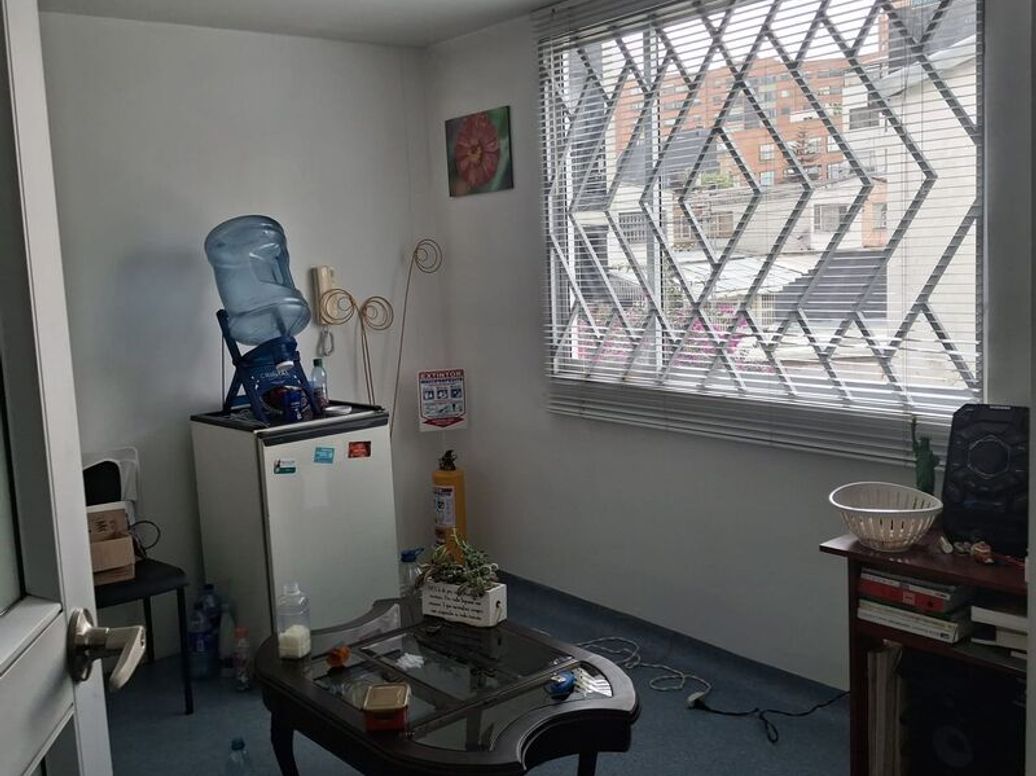 Casa de 9 alcobas en venta en Los Andes, Bogotá, 270 m² · foto 6 de 17