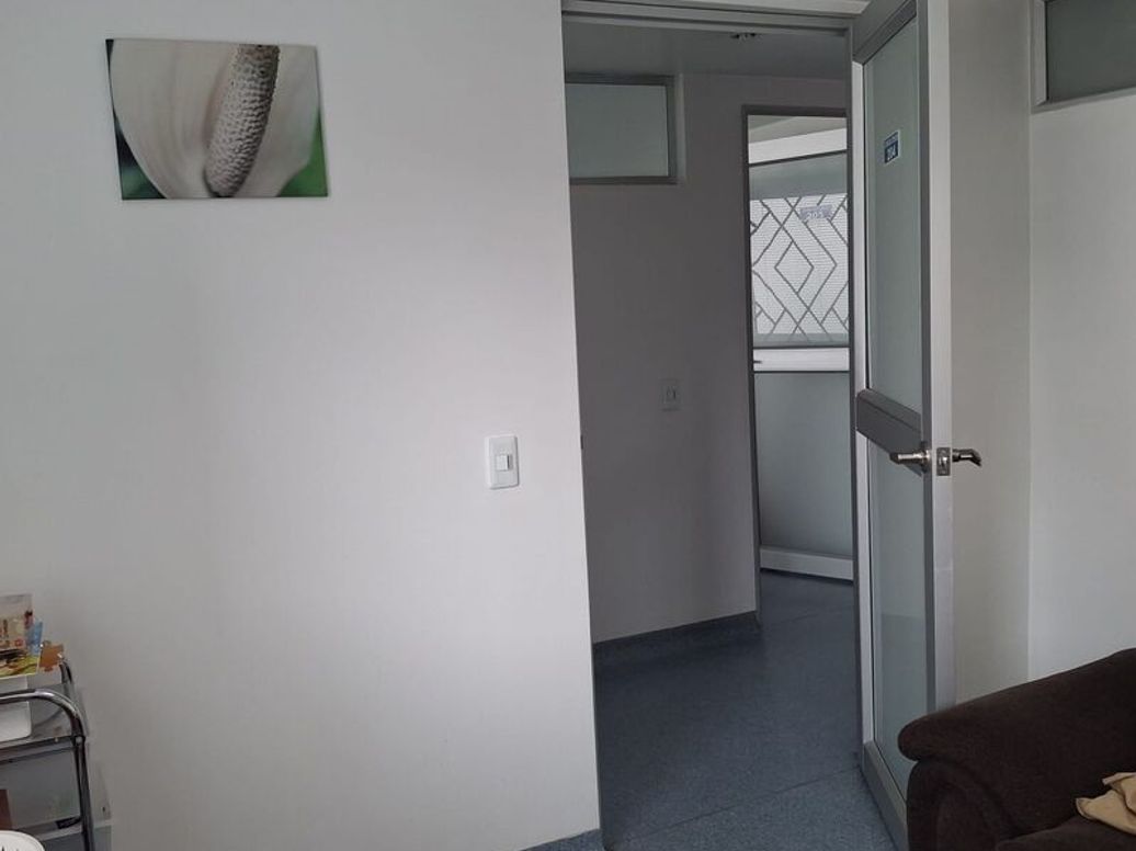 Casa de 9 alcobas en venta en Los Andes, Bogotá, 270 m² · foto 15 de 17