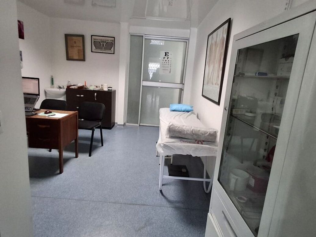 Casa de 9 alcobas en venta en Los Andes, Bogotá, 270 m² · foto 3 de 17