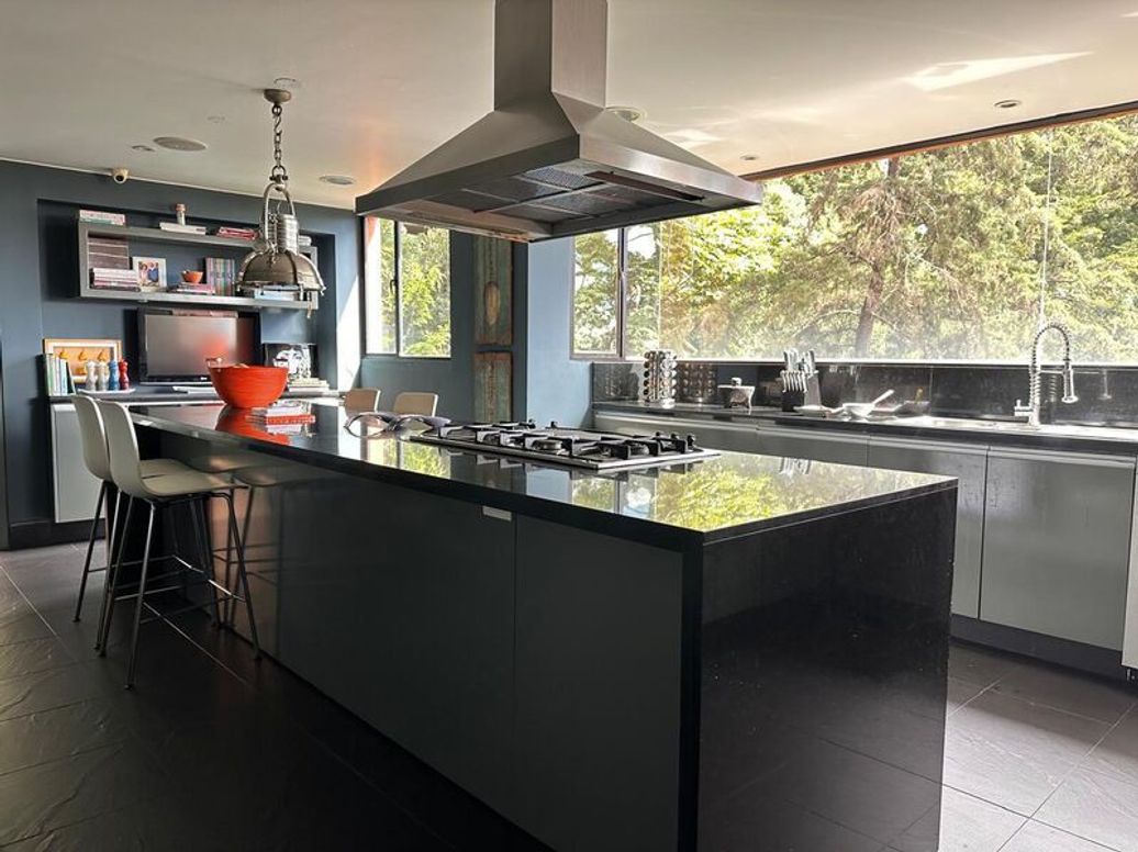 Apartamento de 3 alcobas en venta en El Refugio, Bogotá, 470 m² · foto 18 de 20