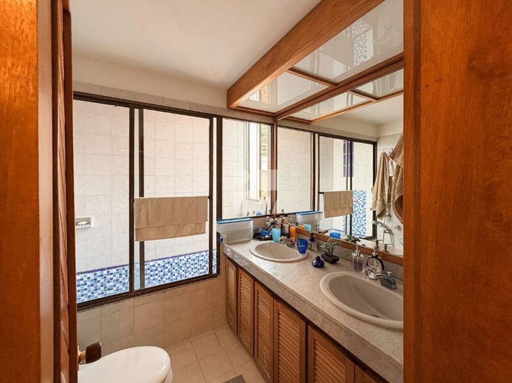 Casa de 4 alcobas en venta en Niza Suba, Bogotá, 310 m² · foto 18 de 20