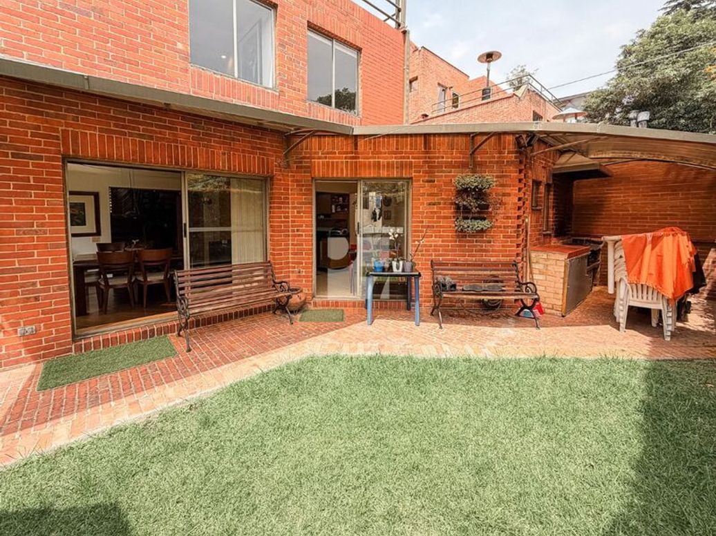 Casa de 4 alcobas en venta en Niza Suba, Bogotá, 310 m² · foto 3 de 20