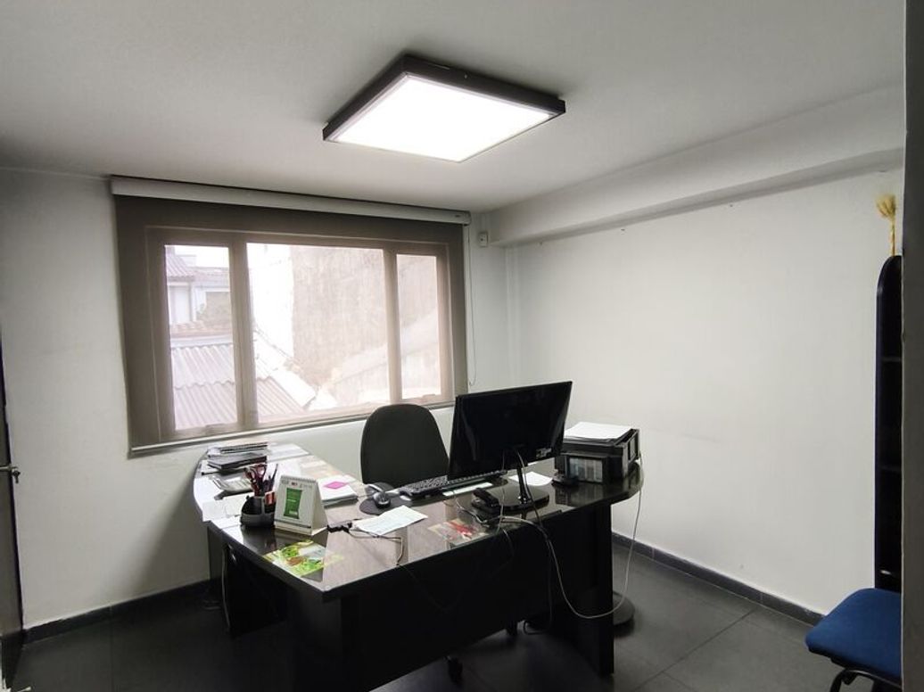 Casa de 8 alcobas en venta en Santa Cecilia, Bogotá, 320 m² · foto 11 de 19