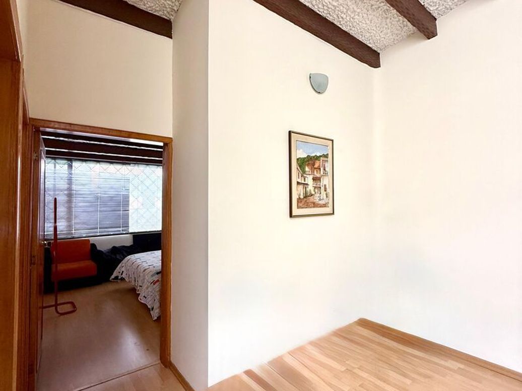 Casa de 3 alcobas en venta en Santa Barbara Central, Bogotá, 308 m² · foto 15 de 18
