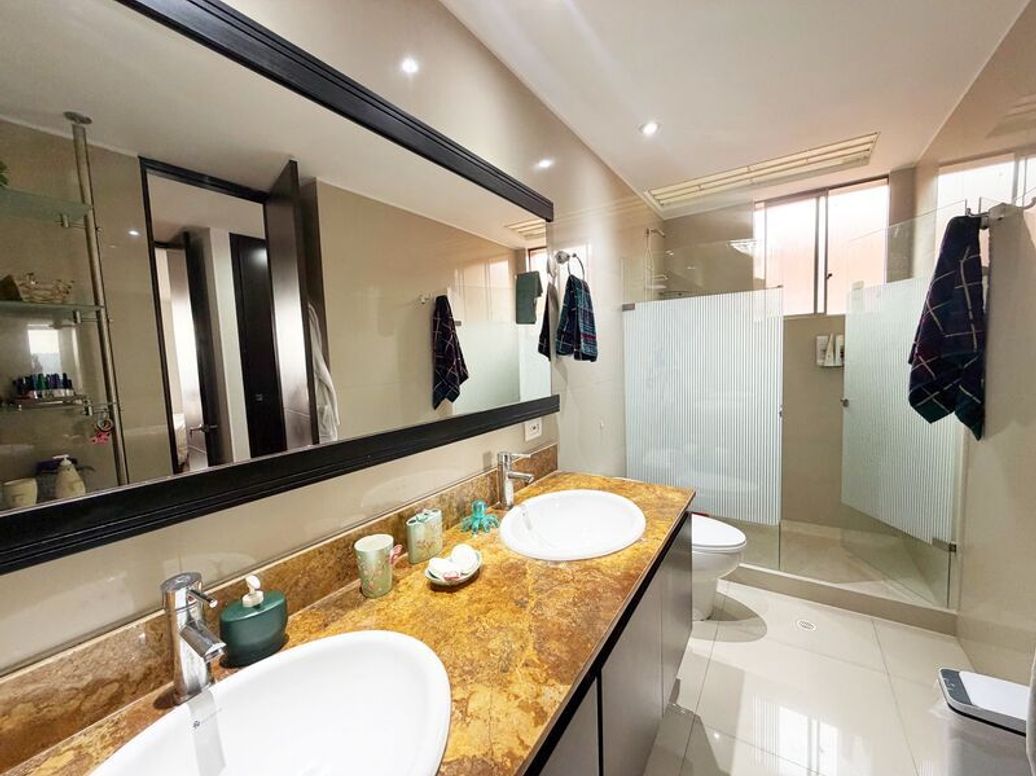 Apartamento de 3 alcobas en venta en Gilmar, Bogotá, 171 m² · foto 11 de 14