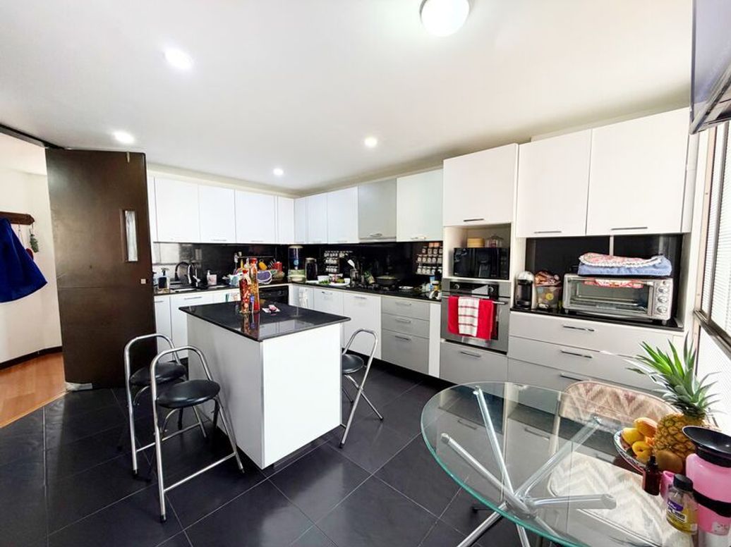 Apartamento de 3 alcobas en venta en Gilmar, Bogotá, 171 m² · foto 5 de 14
