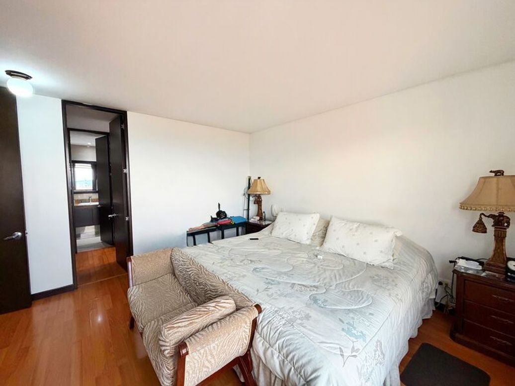 Apartamento de 3 alcobas en venta en Gilmar, Bogotá, 171 m² · foto 9 de 14
