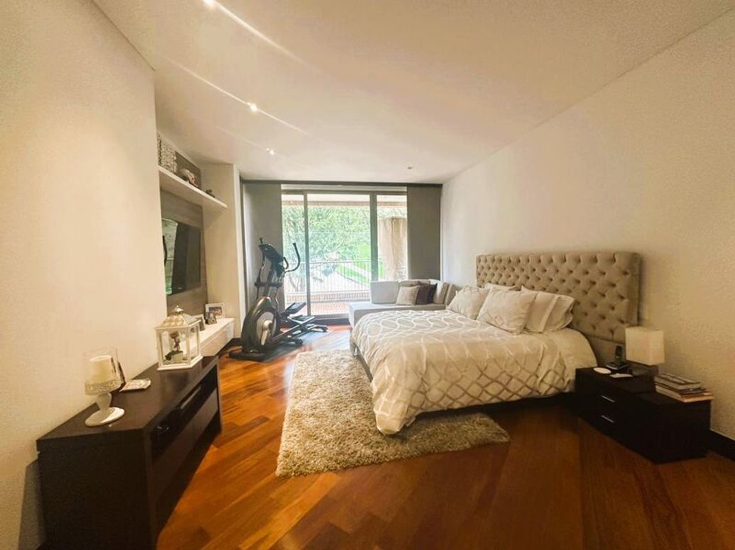 Apartamento de 4 alcobas en venta en Suba Naranjos, Bogotá, 275 m² · foto 16 de 20