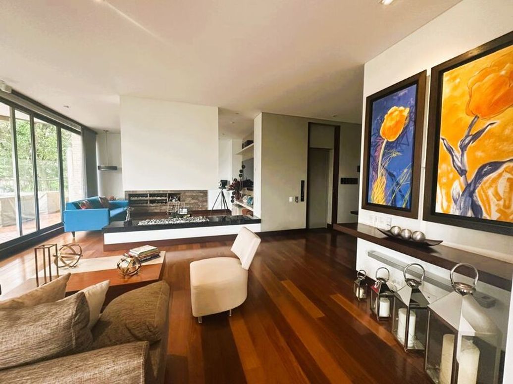 Apartamento de 4 alcobas en venta en Suba Naranjos, Bogotá, 275 m² · foto 6 de 20