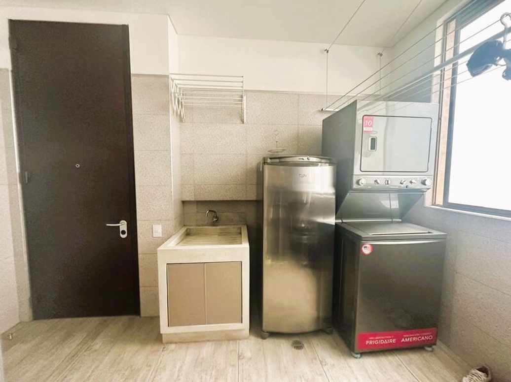 Apartamento de 4 alcobas en venta en Suba Naranjos, Bogotá, 275 m² · foto 14 de 20
