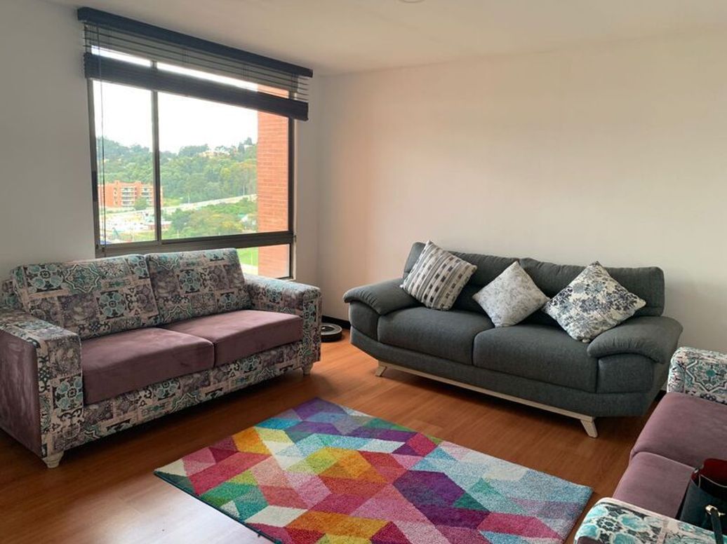 Apartamento de 3 alcobas en venta en Gilmar, Bogotá, 195 m² · foto 2 de 17