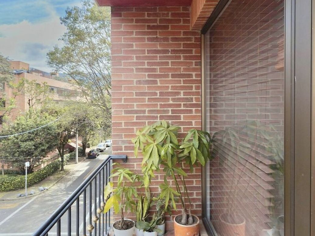 Apartamento de 3 alcobas en venta en La Carolina, Bogotá, 200 m² · foto 11 de 11