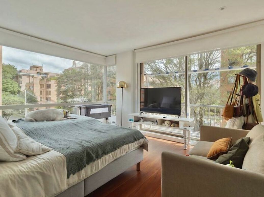 Apartamento de 3 alcobas en venta en La Carolina, Bogotá, 200 m² · foto 10 de 11