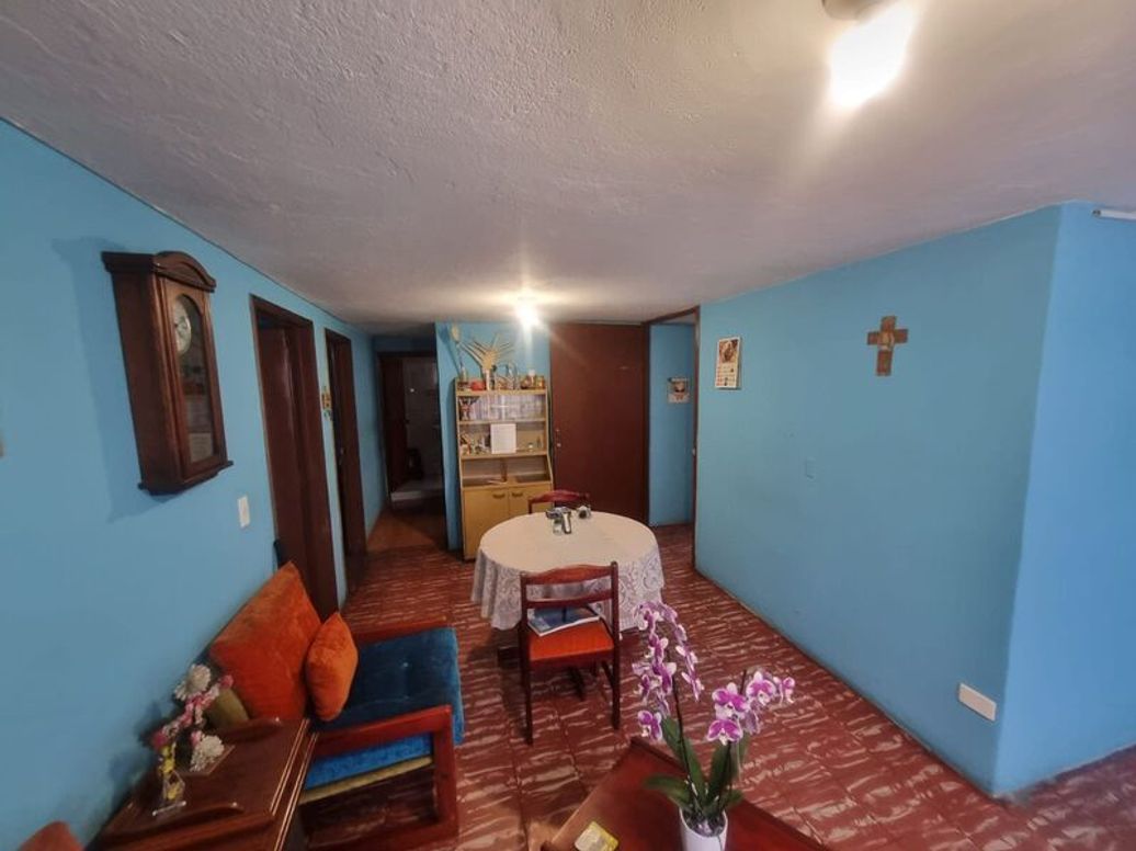 Casa de 9 alcobas en venta en Bosque Popular, Bogotá, 432 m² · foto 10 de 20
