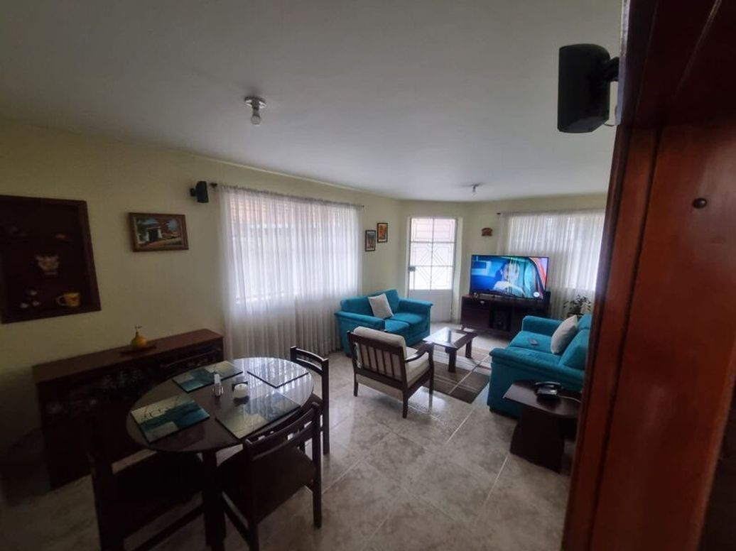 Casa de 9 alcobas en venta en Bosque Popular, Bogotá, 432 m² · foto 6 de 20