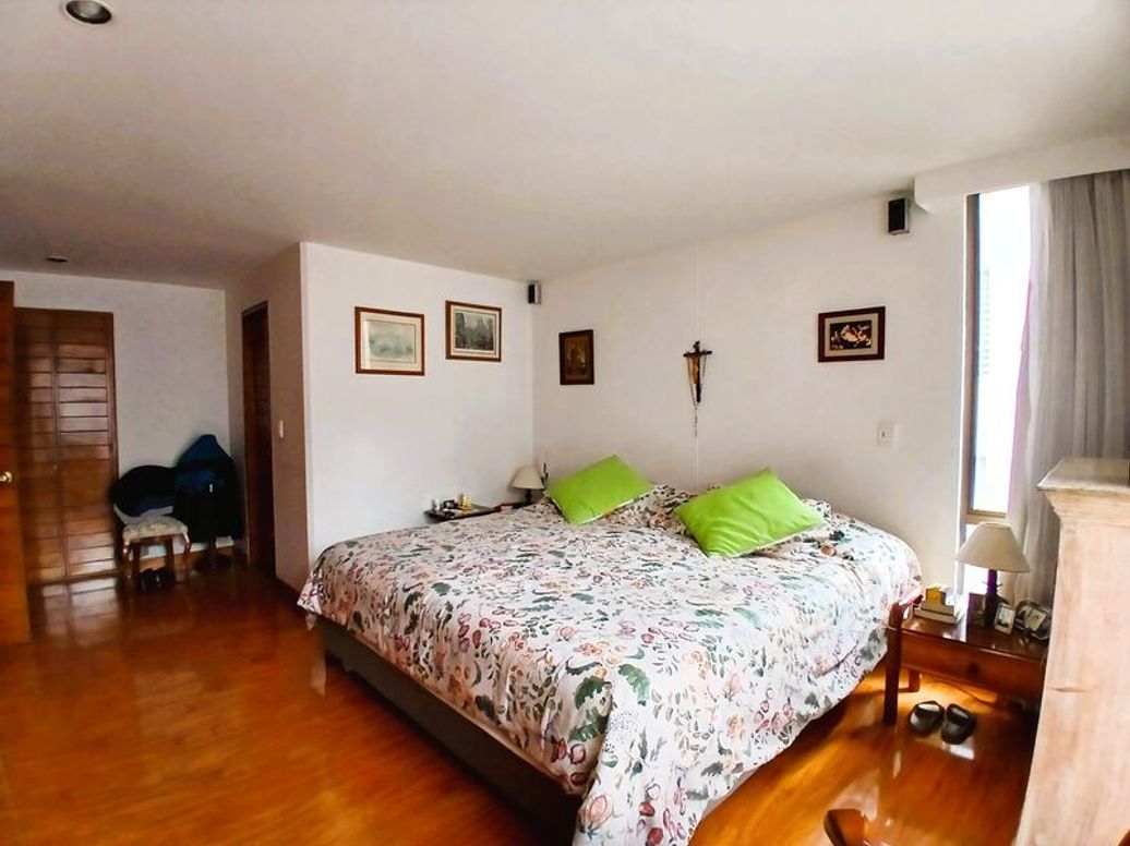 Apartamento de 3 alcobas en venta en Chico Norte Et. Iii, Bogotá, 149 m² · foto 13 de 18