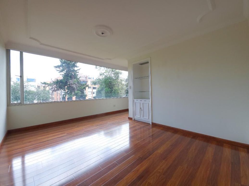 Apartamento de 3 alcobas en venta en Santa Barbara Central, Bogotá, 175 m² · foto 5 de 20