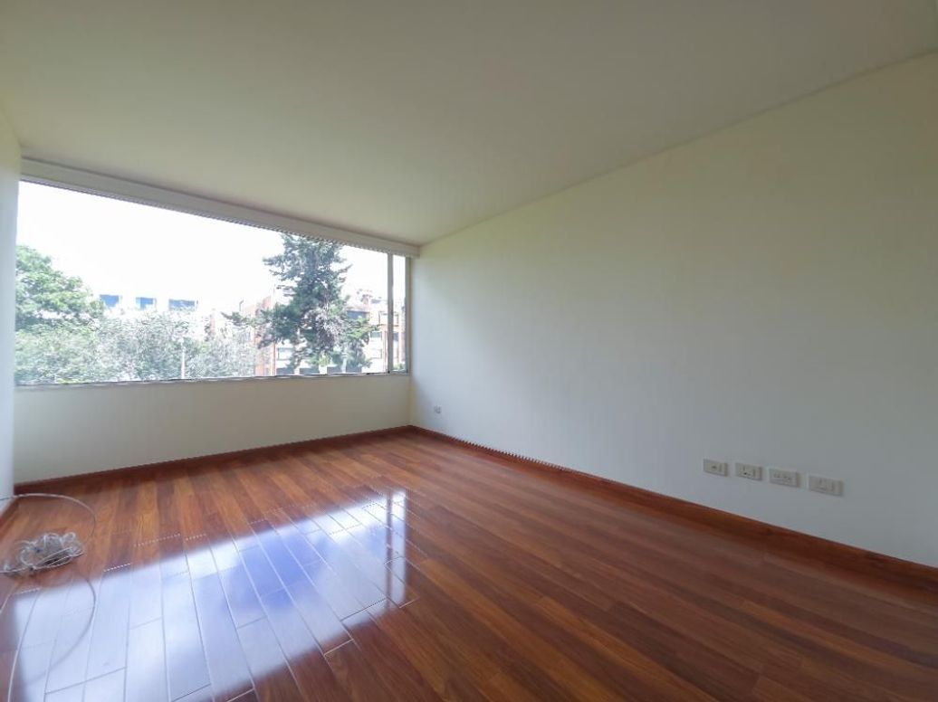 Apartamento de 3 alcobas en venta en Santa Barbara Central, Bogotá, 175 m² · foto 9 de 20