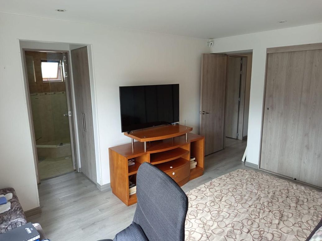 Apartamento de 3 alcobas en venta en Country Club, Bogotá, 105 m² · foto 2 de 20