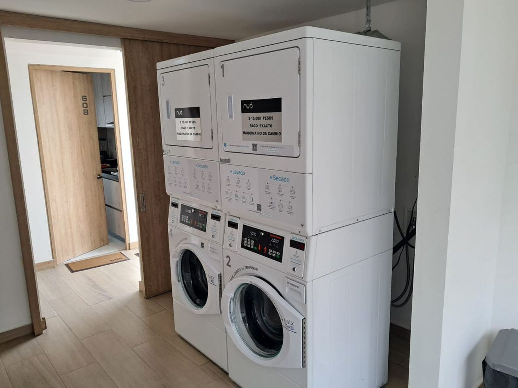 Apartaestudio en venta en Santa Barbara Oriental, Bogotá, 18 m² · foto 18 de 20