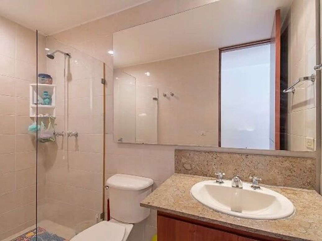 Apartamento de 3 alcobas en venta en Cr Versalles, Bogotá, 180 m² · foto 10 de 13