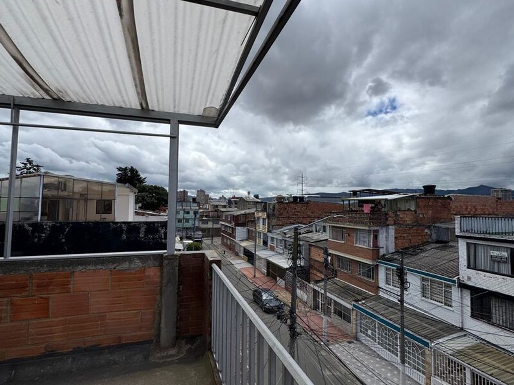 Casa de 10 alcobas en venta en Bonanza, Bogotá, 437 m² · foto 10 de 20