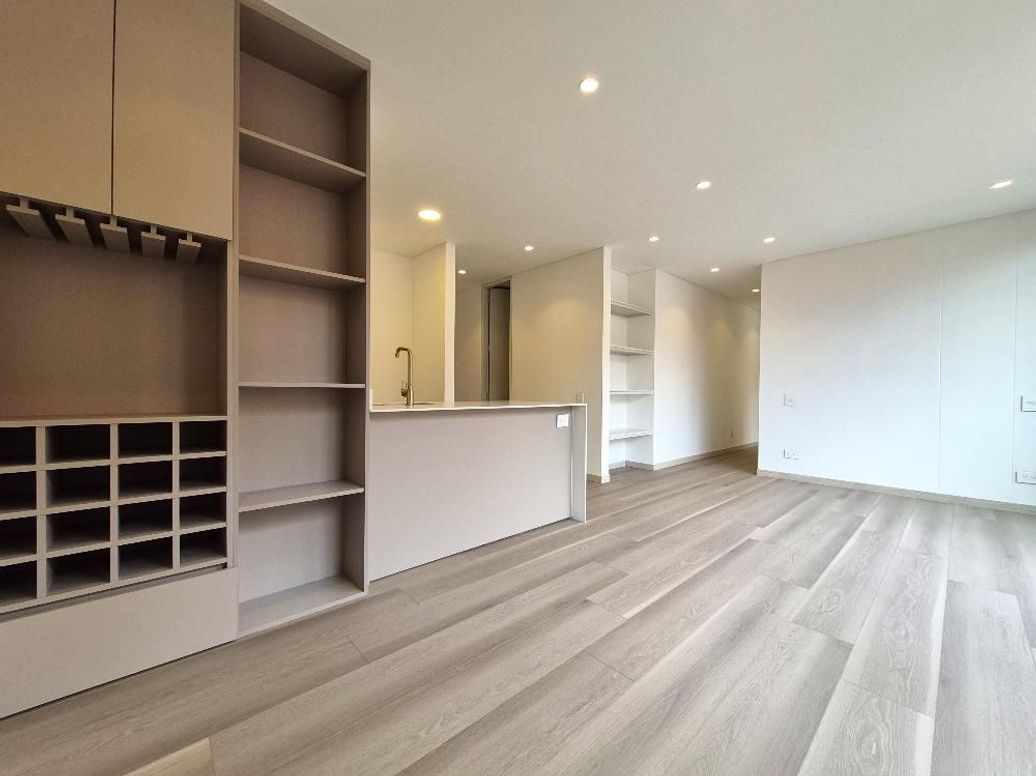 Apartamento de 2 alcobas en venta en Antiguo Country, Bogotá, 90 m² · foto 2 de 20