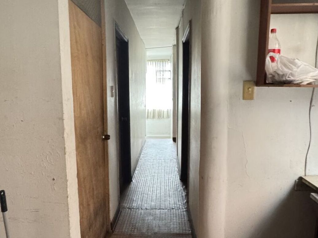 Casa de 6 alcobas en venta en Chapinero, Bogotá, 350 m² · foto 2 de 10