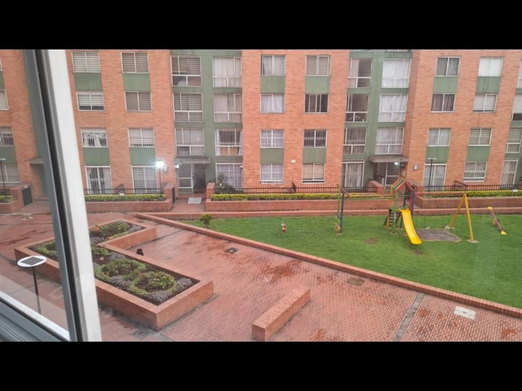 Apartamento de 3 alcobas en venta en Capellanía, Bogotá, 77 m² · foto 8 de 14