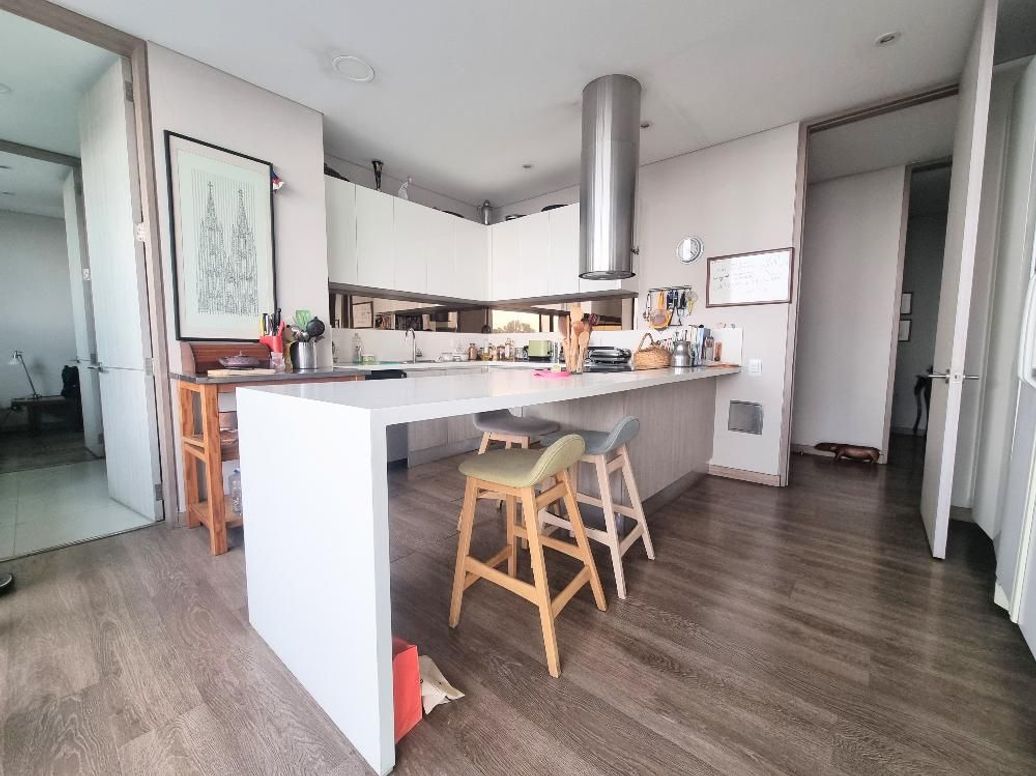 Apartamento de 3 alcobas en venta en Bellavista, Bogotá, 217 m² · foto 10 de 20