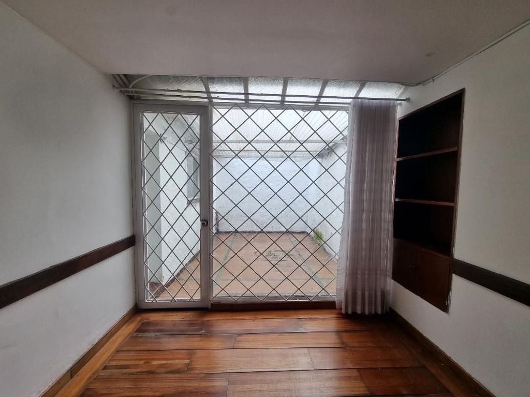 Casa de 3 alcobas en venta en Cedro Salazar, Bogotá, 195 m² · foto 4 de 20