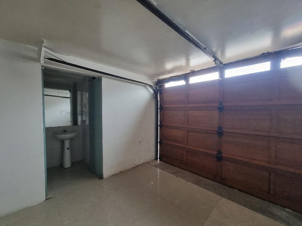 Casa de 3 alcobas en venta en Cedro Salazar, Bogotá, 195 m² · foto 9 de 20