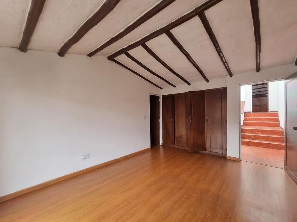 Casa de 3 alcobas en venta en Cedro Salazar, Bogotá, 195 m² · foto 3 de 20